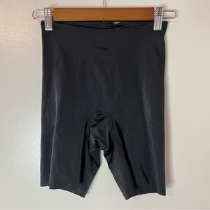 Spanx Womens High Waisted Thigh Shorts Slimming Compression Size Small